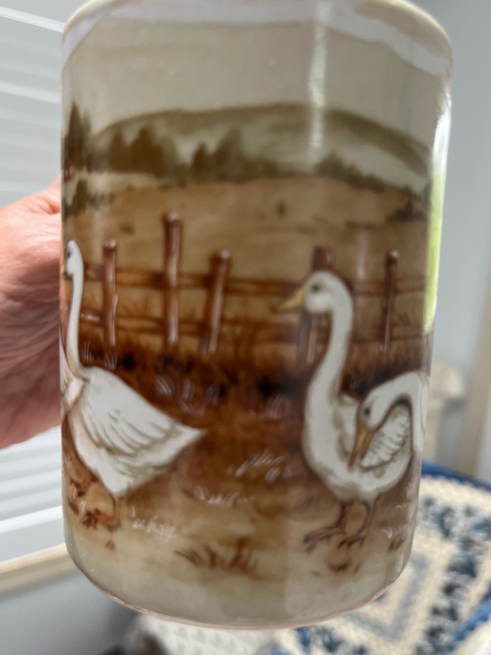 Vintage Farm Goose Ceramic Mug in Cream and Brown - Picture 7 of 11